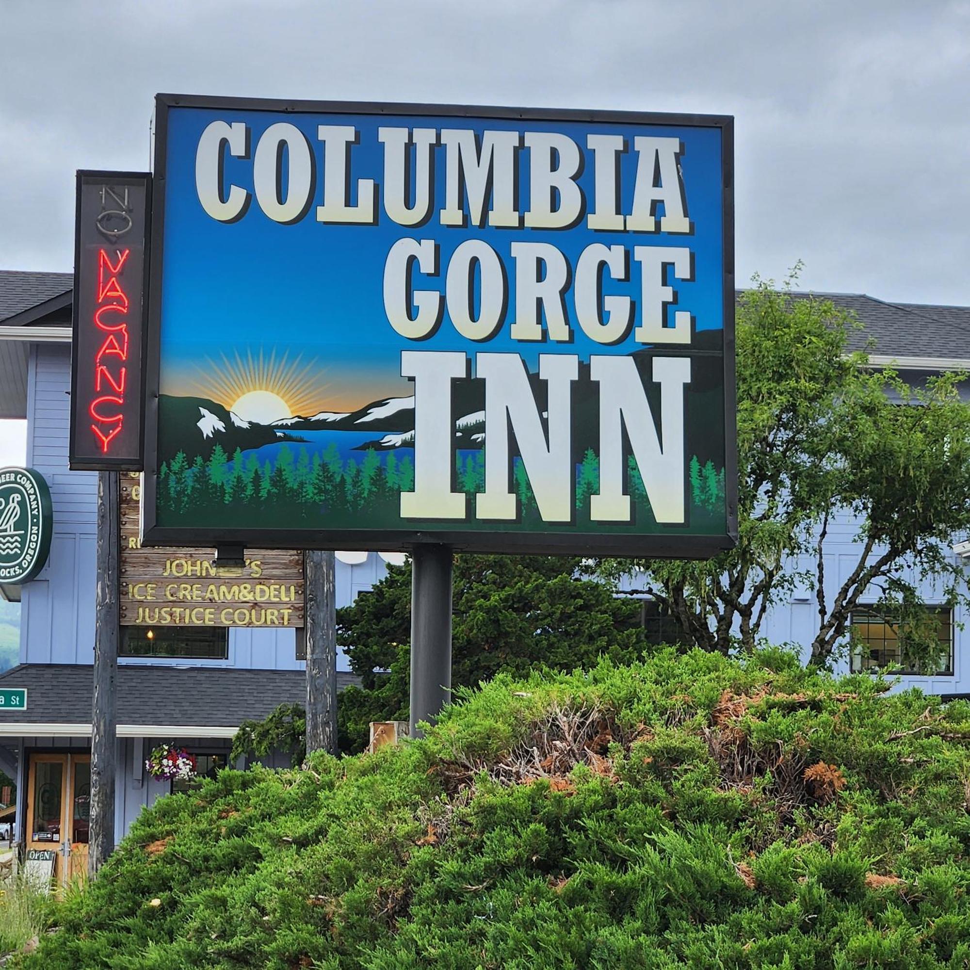 Columbia Gorge Inn Каскейд Локс Екстериор снимка