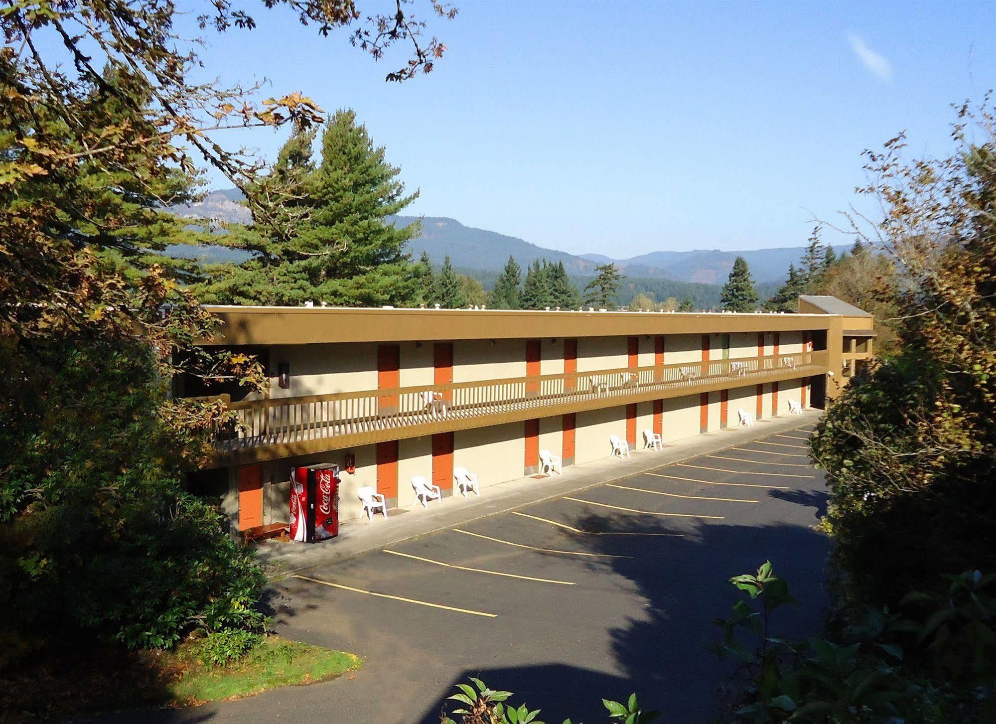 Columbia Gorge Inn Каскейд Локс Екстериор снимка